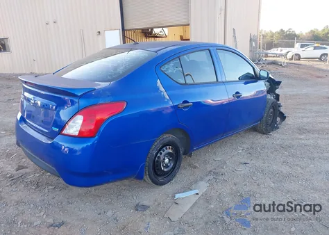 2016 Nissan Versa 1.6 S+ из США, поврежденный, VIN 3N1CN7AP8GL877421